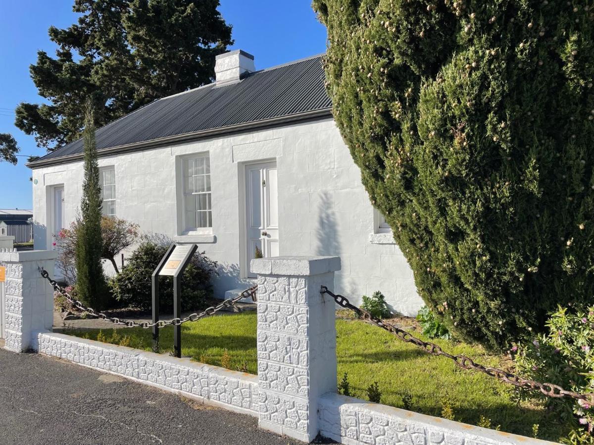 Gaol House Cottages Bicheno Esterno foto