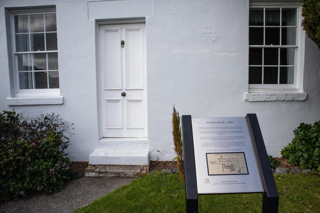 Gaol House Cottages Bicheno Esterno foto